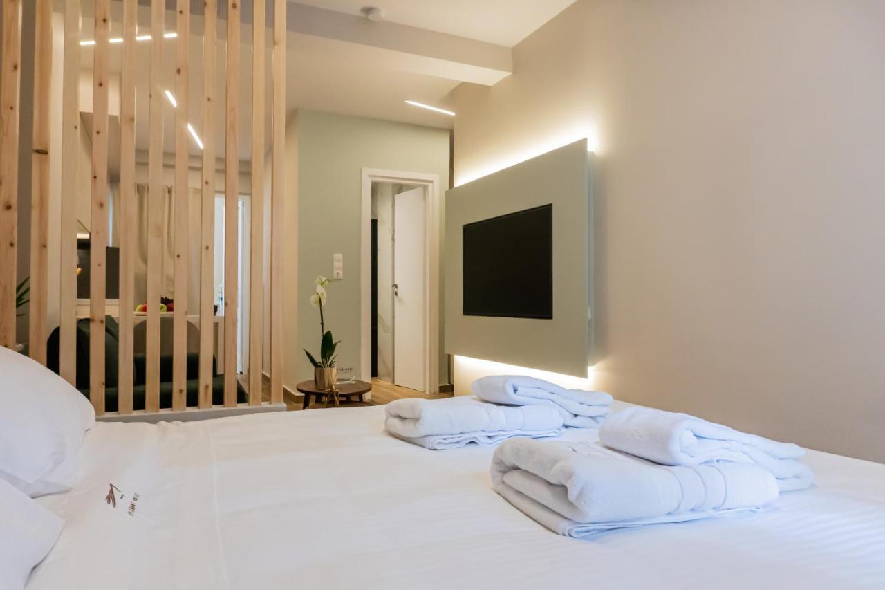 Elegant Suite - Piraeus Luaran gambar